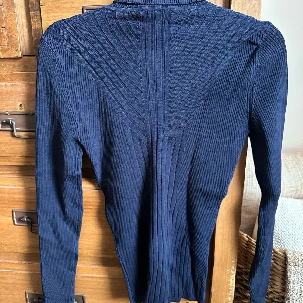 White House Black Market chic warm